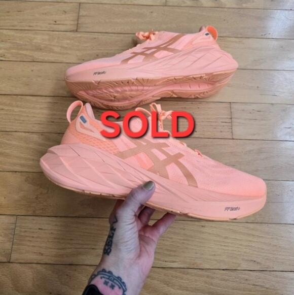 AsicsNovablast 4 LE 'Bright Sunstone' sporty running sneakersMENS 11